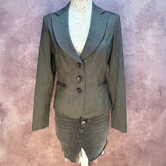 The Limited Grey 3 Button Blazer - Picture 3 of 9